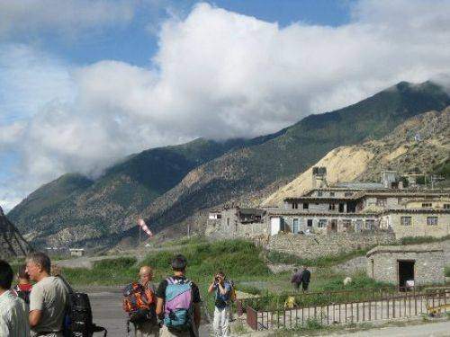 TREKKING IN MUSTANG 2010